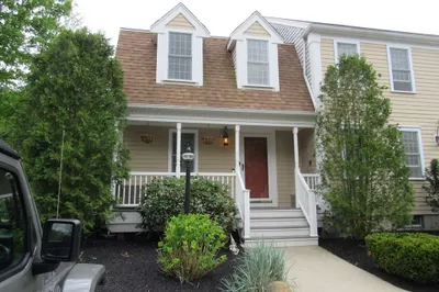 77 Evergreen Street #77 1