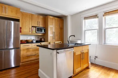 52 Saville St #52