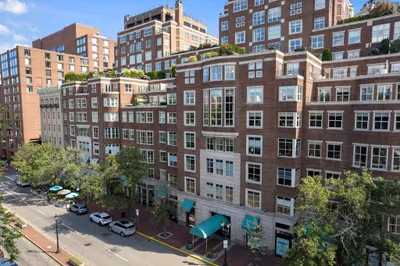 300 Boylston Swtreet St #711