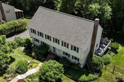 9 Pleasantview Ter