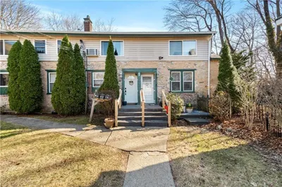 25 Stillwater Rd #2