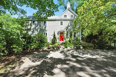 135 Central St 1