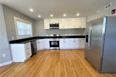 539 Lincoln Ave #2 1