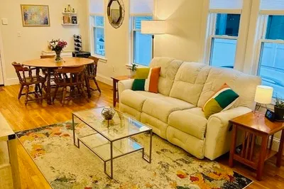 6-8 Oakland St #1
