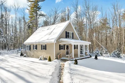 78 Davis Rd