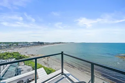 40 Oceanside Dr #40 1