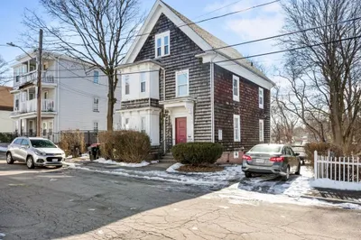 38 Howard Sq 1
