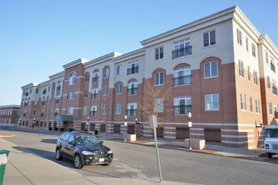 500 Union St #5416 1