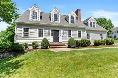 25 Culloden Dr 1