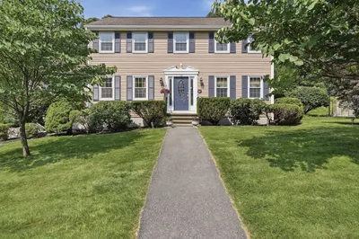 12 Heritage Drive 1