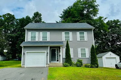 18 Brook St