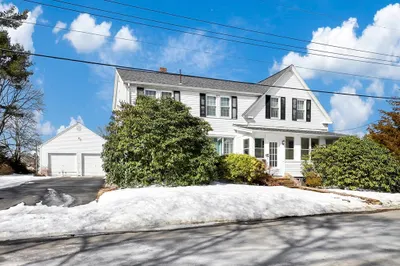 15 Clarke Ct