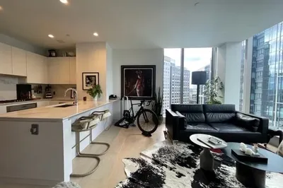 135 Seaport Blvd #1707