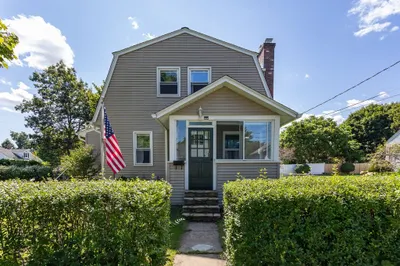41 Rowena St 1