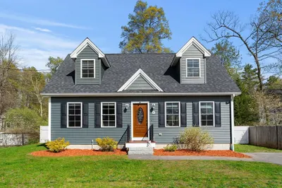 32 Dennison Ave