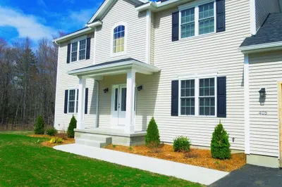 405 Montgomery Rd 1