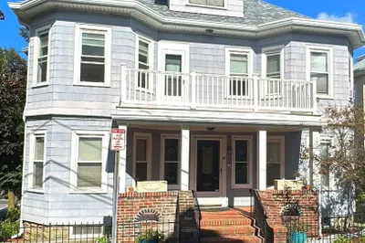 4 Douglas Ave #1 1