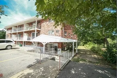 73 Charlesbank Rd #203