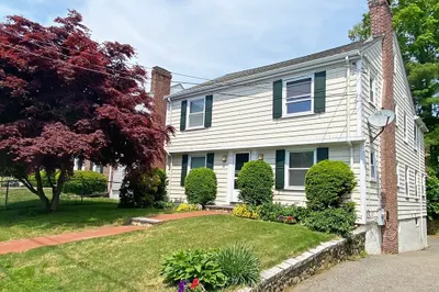 8-10 Willow St 1