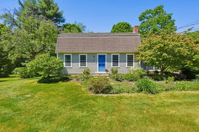 203 Pleasant St