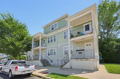258-260 Whitman St 1