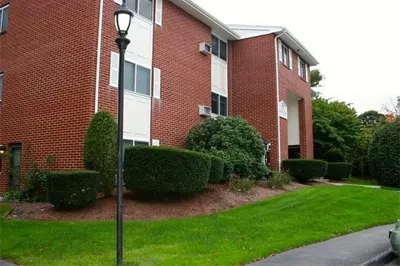 14 Dailey St #C