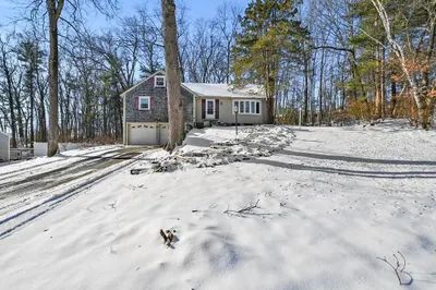 17 Bailey Road