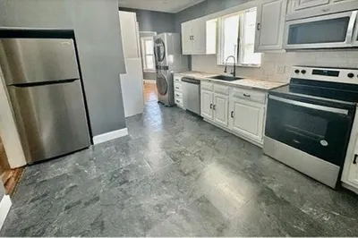 134 Elm St #2