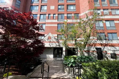 1933 Commonwealth Ave #504 1