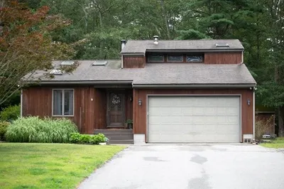485 Mohawk Drive 1