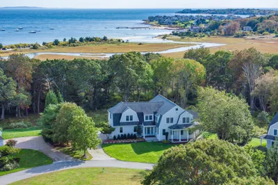 102 Ray Peck Drive 1