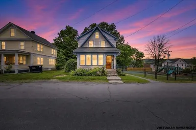 37 Laurel St