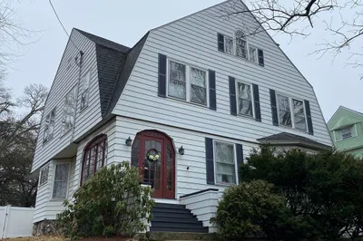 24 Mendon St 1