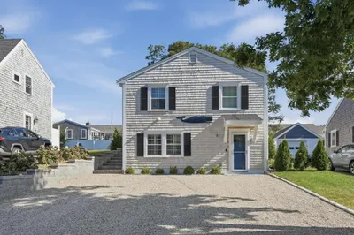 33 Dexter Ave 1