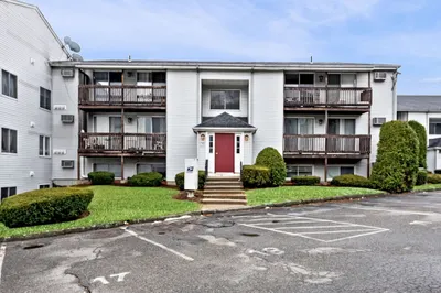11 Gibbs St #C40 1