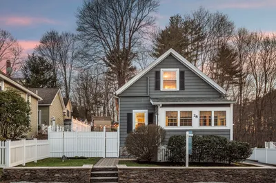 28 Shawsheen Rd