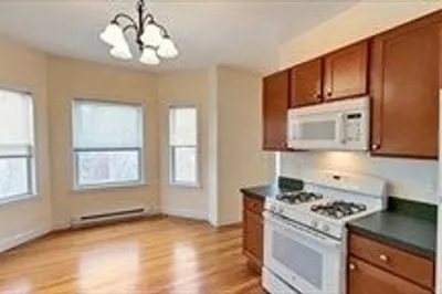 72 Grampian Way #2