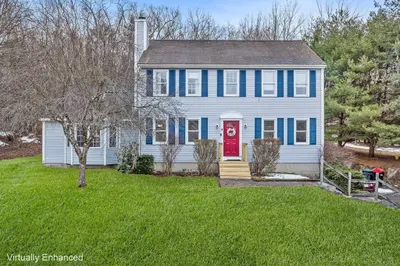 4 Hillside Dr 1
