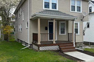 31 Bradfield Ave