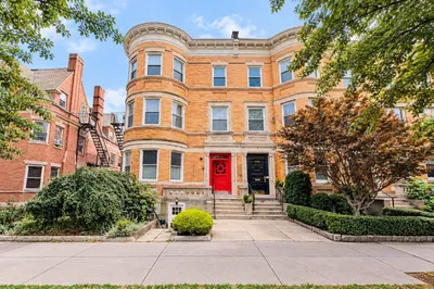 1742 Beacon St #2 1