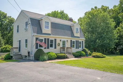 239 Center St