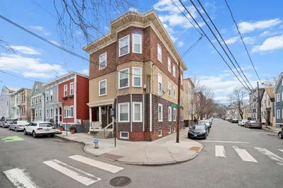 64-66 6th St
