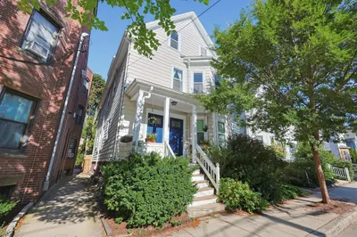 42 Cedar St #3 1