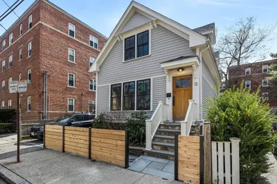 12 Chalk St