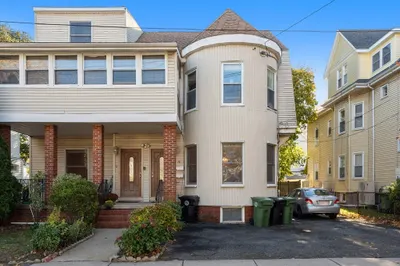 76 Dexter Avenue #1
