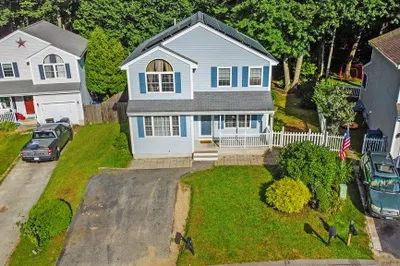 18 Christian Cir