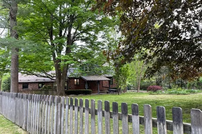 8 Hillcrest Pl 1