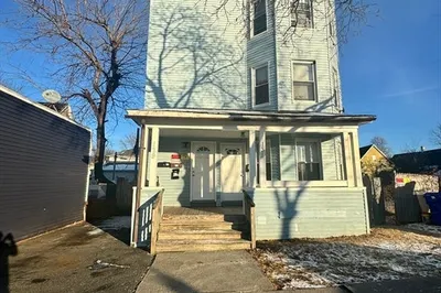 129-131 Wilbraham Ave #1 1