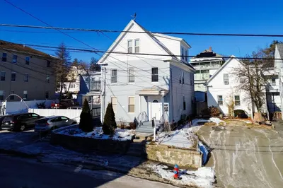 61 Knox St