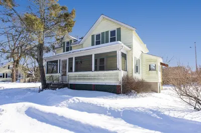 165 Chestnut St 1